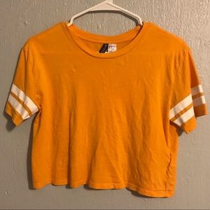 Yellow cropped t-shirt